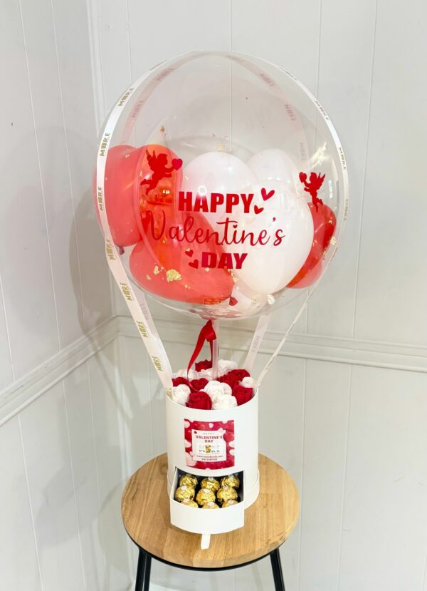 Hot Air Balloon | Red & White | Soap roses - Image 3